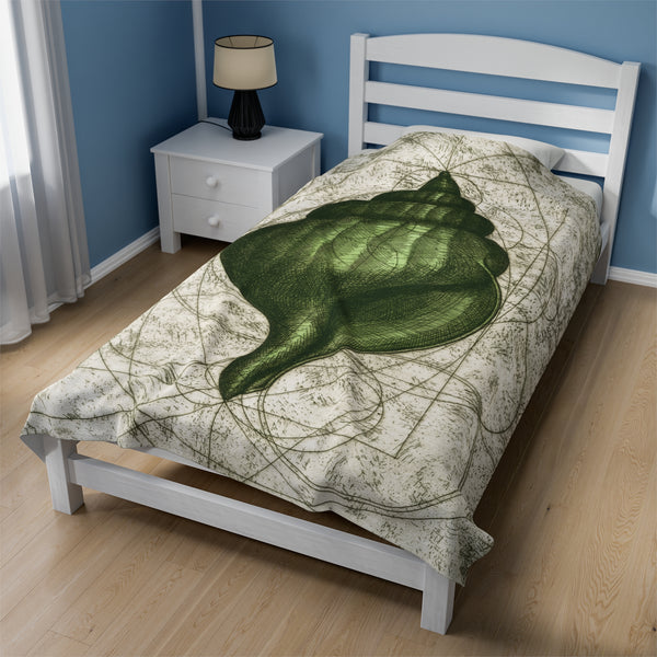 Green Seashell Velveteen Plush Blanket